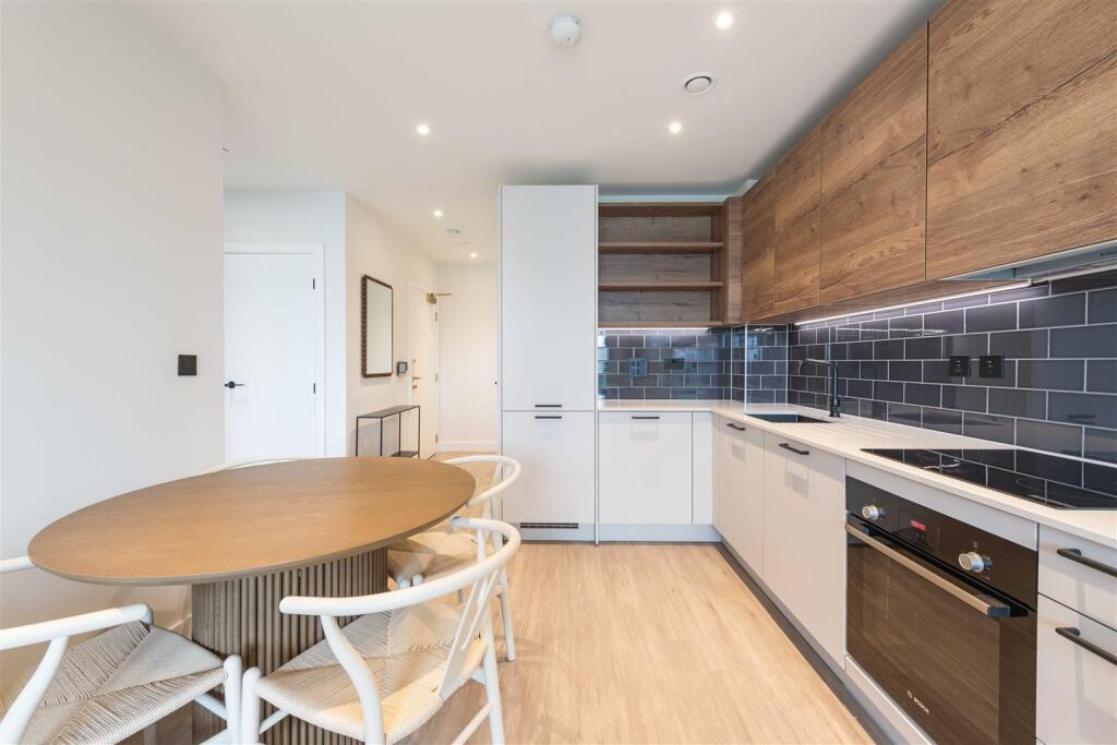 Additional image 9 of Glasswater Locks, Birmingham