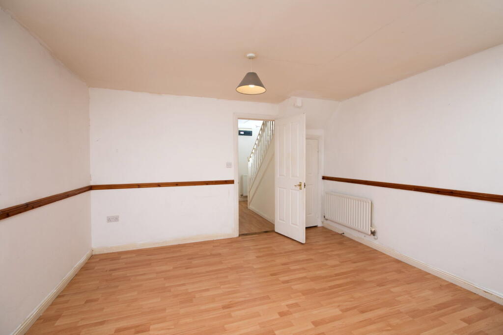 Tymecrosse Gardens, Market Harborough, LE16 7US photo 4