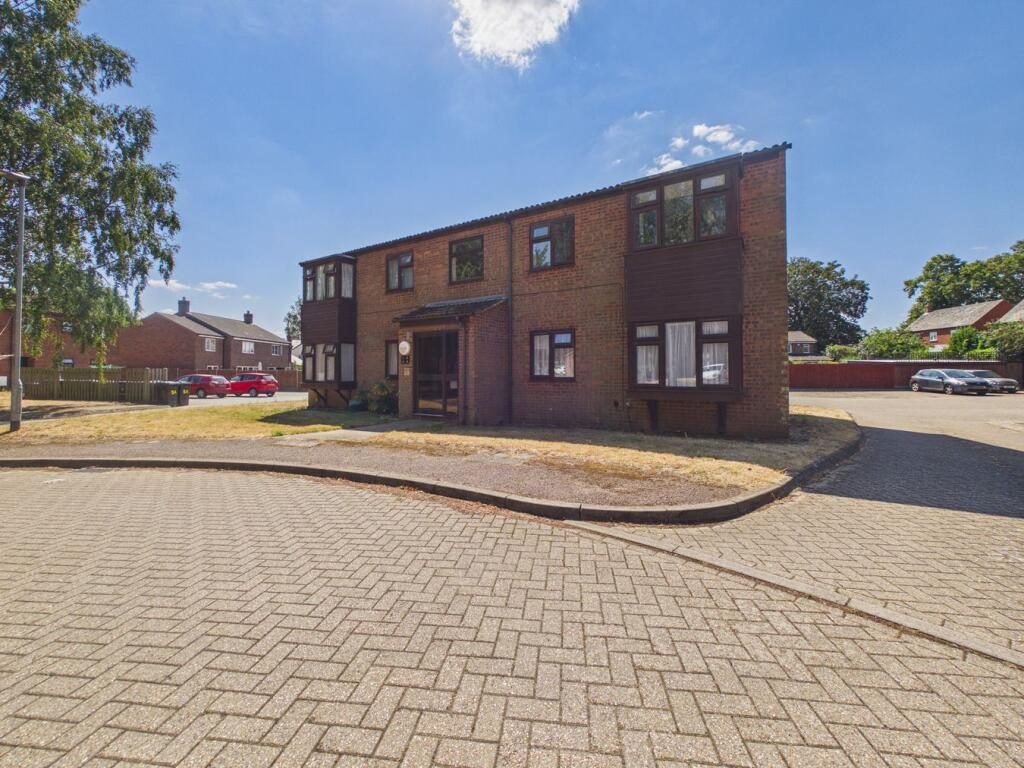 Main image of property: Bellevue Close, Potton, Sandy, SG19