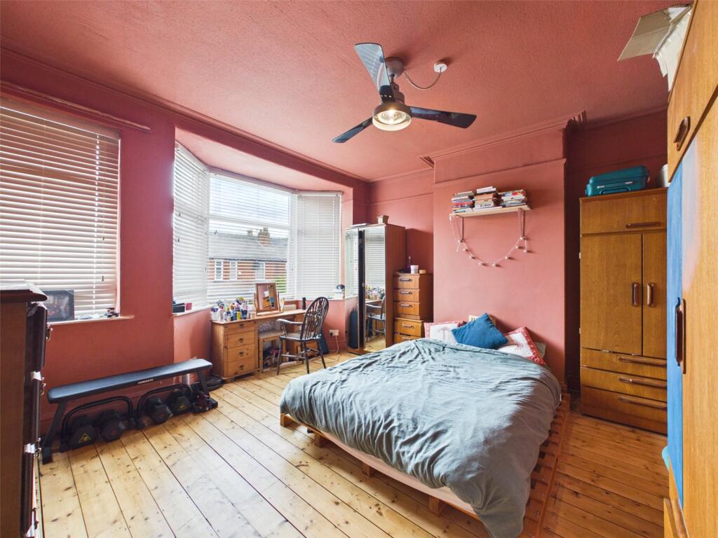 Broom Lane, Levenshulme, Manchester, M19 photo 4
