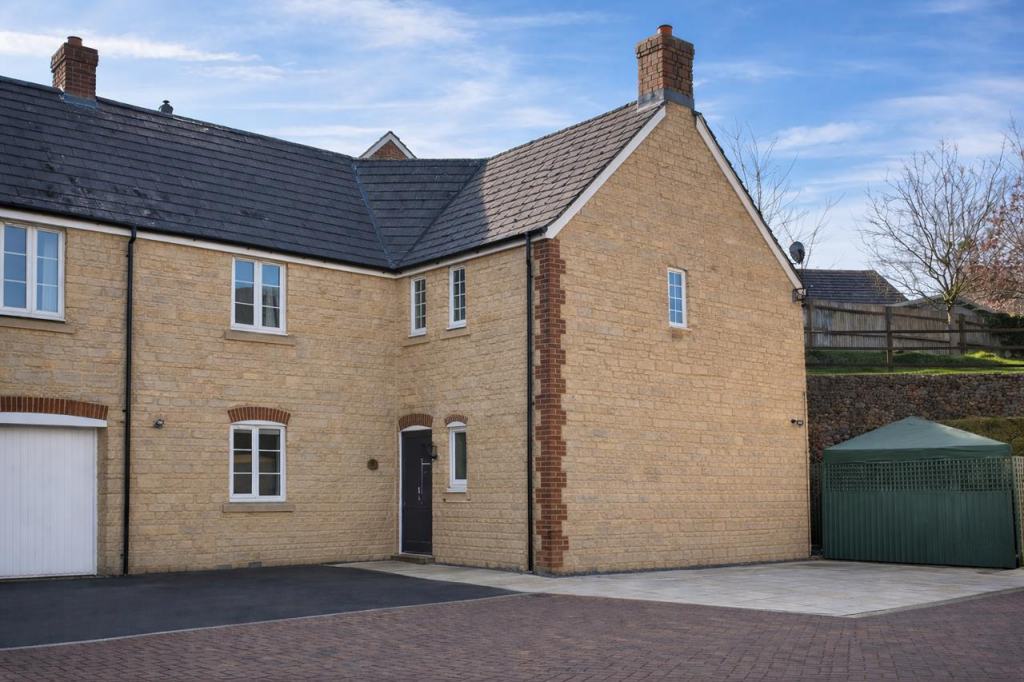Main image of property: Parsons Close, Dursley
