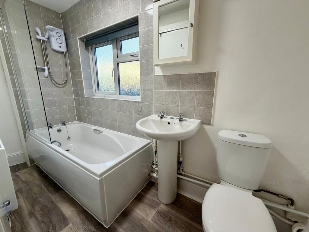 House in Bishop's Hull, Somerset - View 4