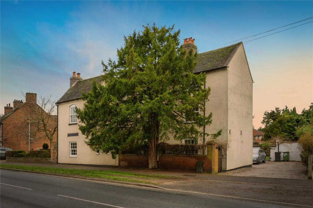 Main image of property: Fazeley Road, Tamworth, Staffordshire, B78