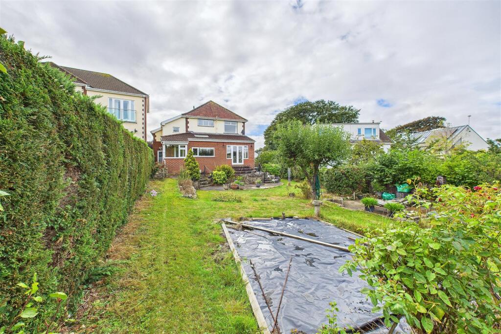 Detached 1930’s home in Upper Clevedon image 2