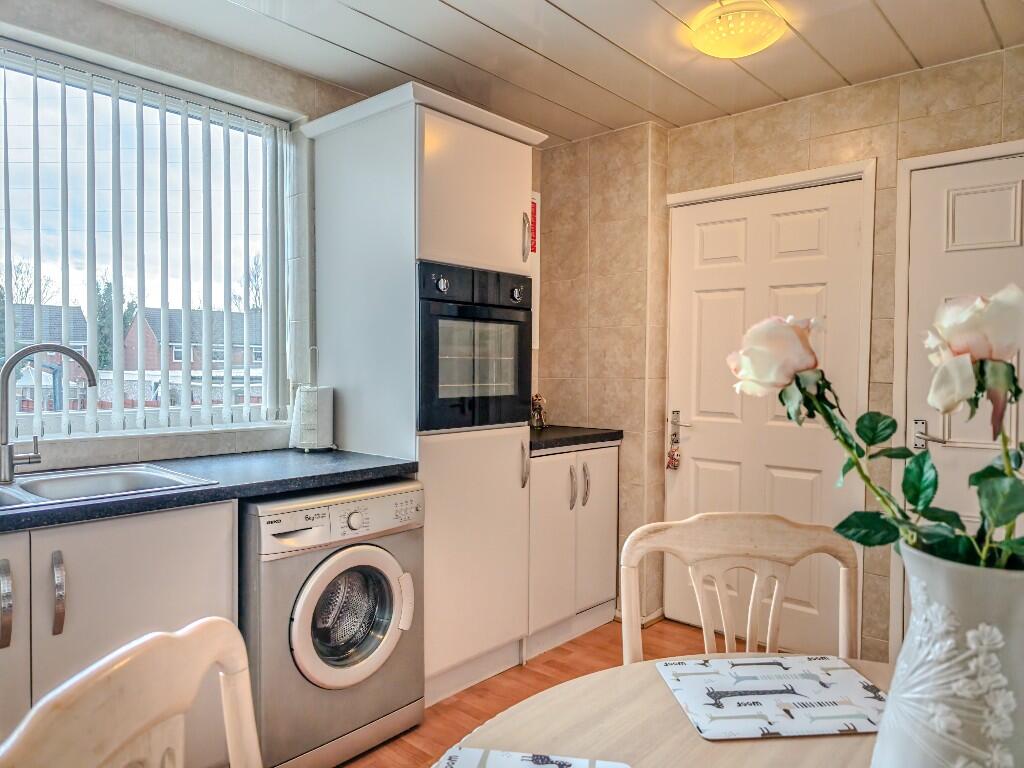 Turner Lane, Hyde, Greater Manchester, SK14 photo 5