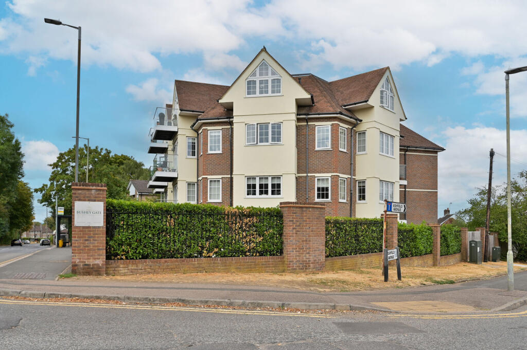 Apartment in Watford - View 2