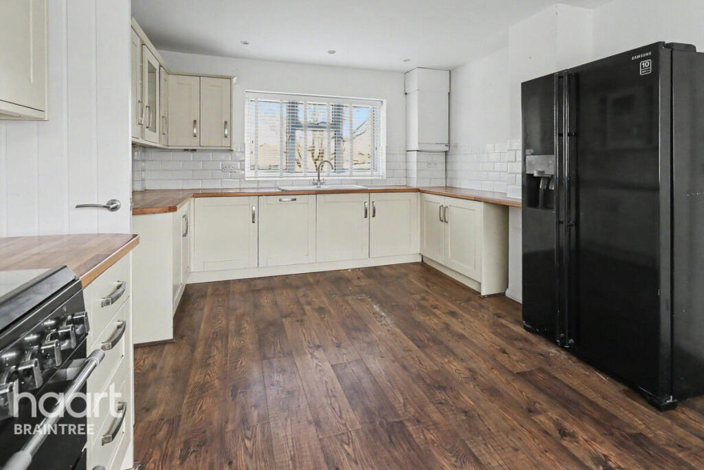 House in Braintree, Black Notley - View 4