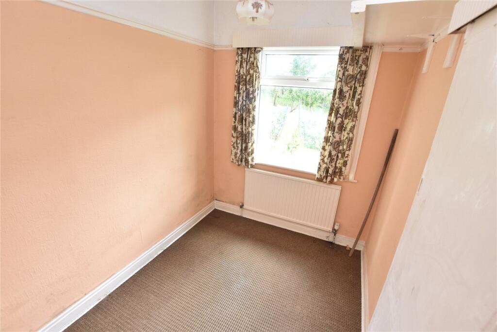 House in Bradford, Keighley - More