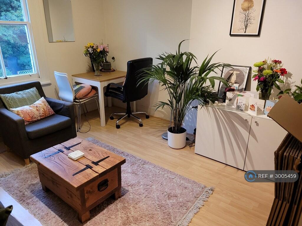 Main image of property: Leigham Vale, London, SW16