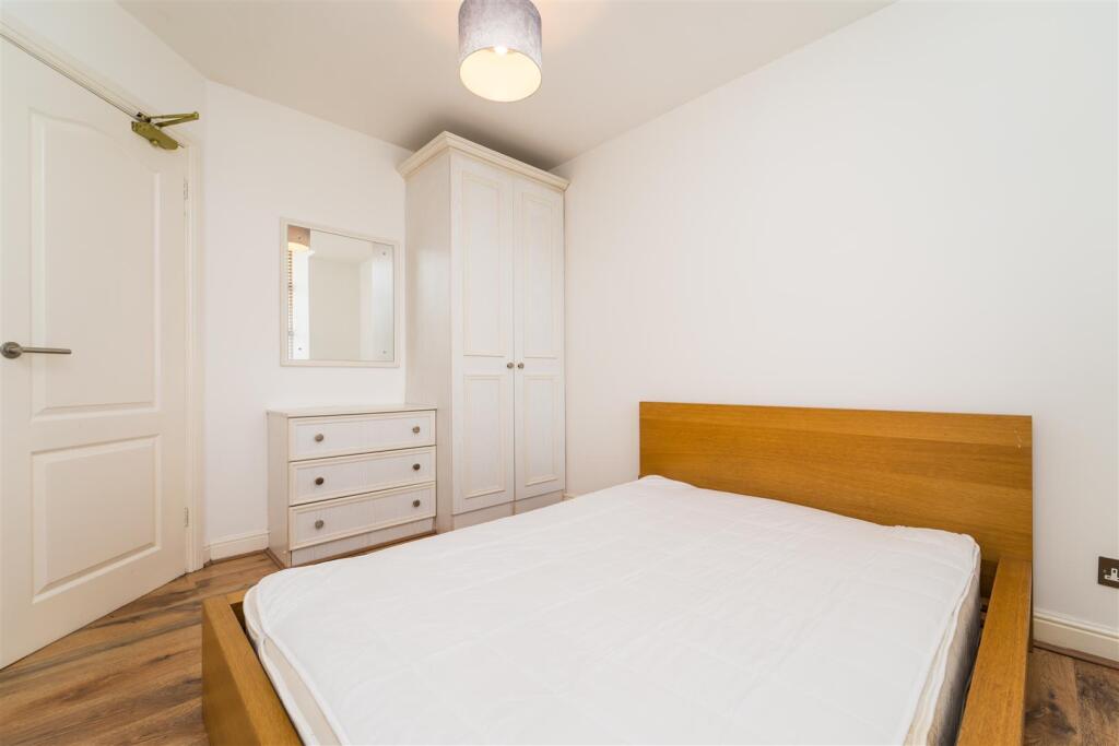 Apartment in Stockport - More