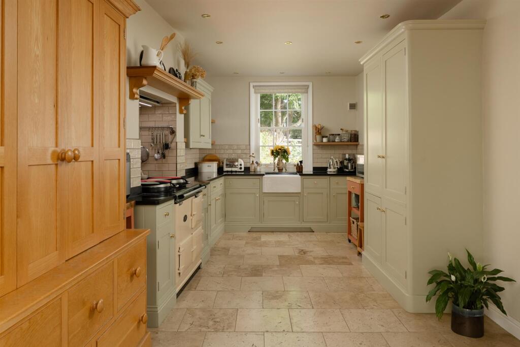 House in York - View 4