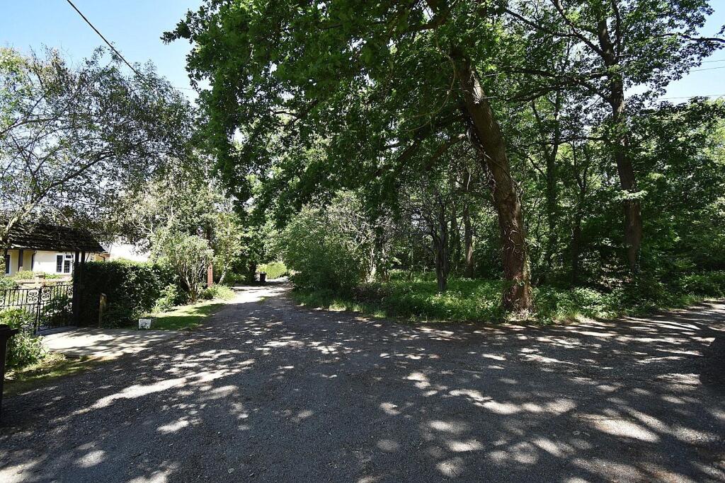 Little Baddow Road, Danbury photo 4