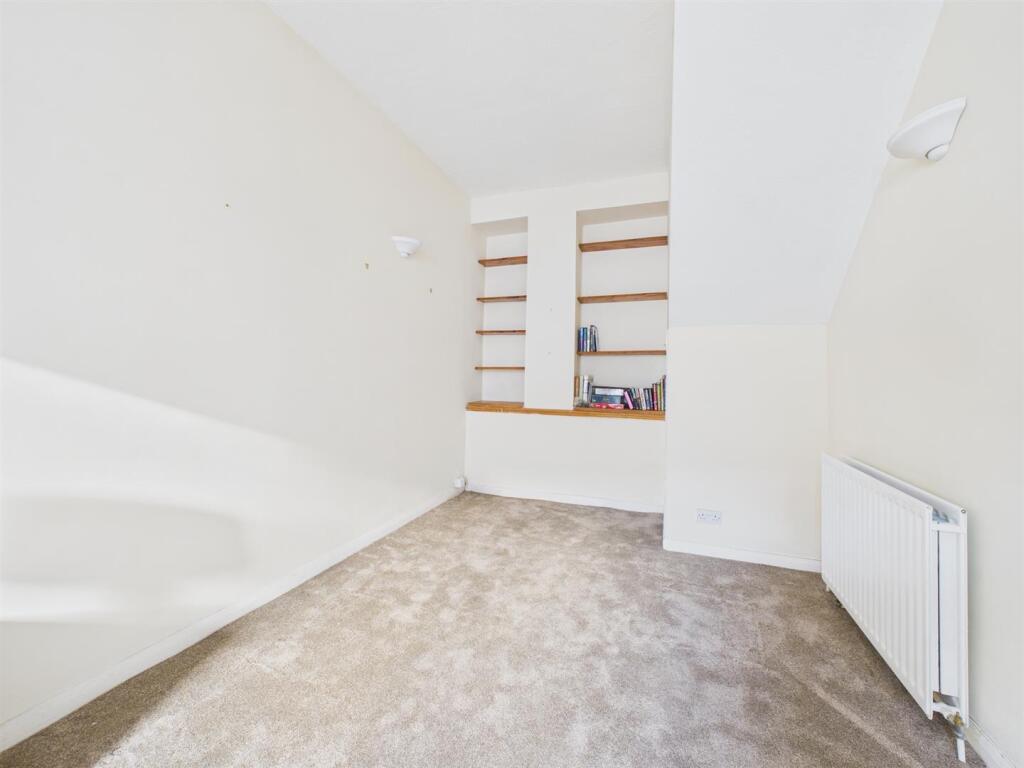 House in Exeter - View 3