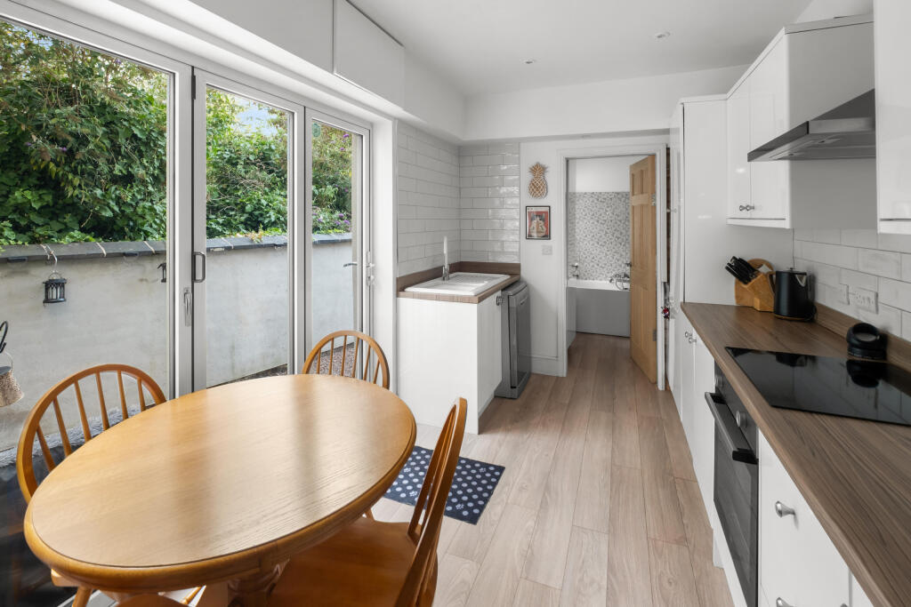 House in Bromsgrove, Aston Fields - More