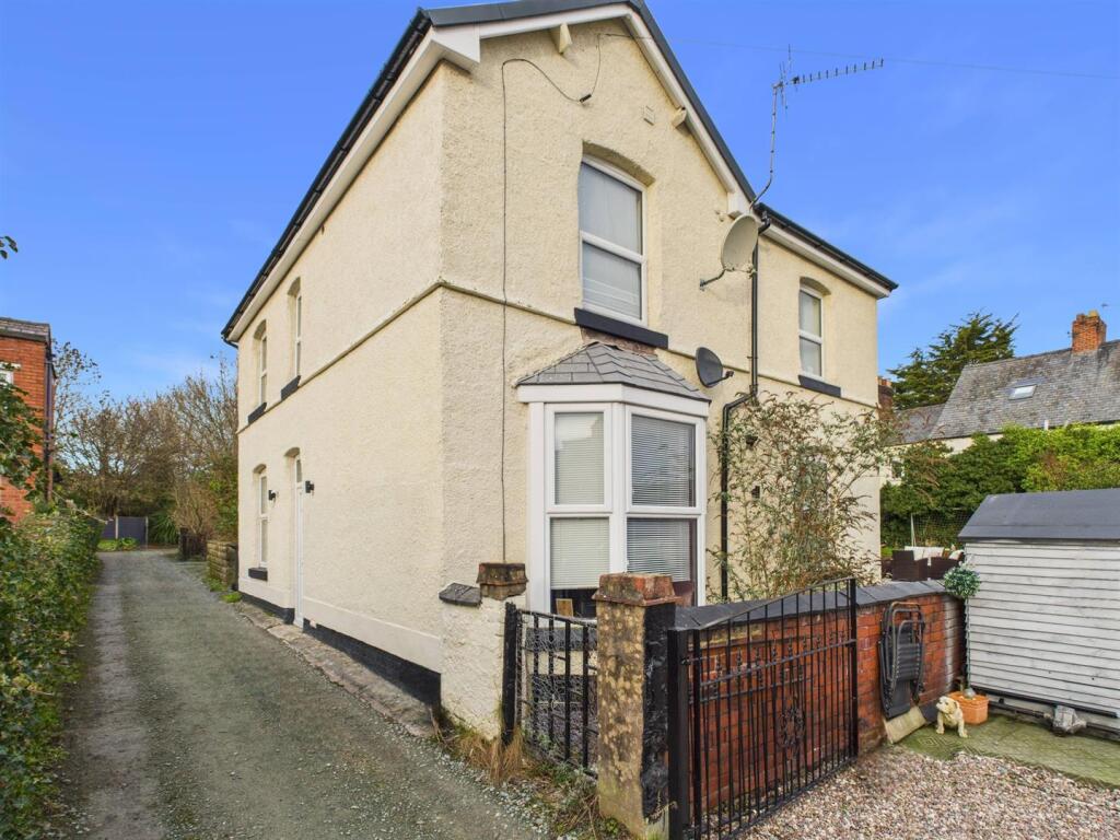 Main image of property: 17, Whittington Road, Oswestry, Shropshire, SY11 1