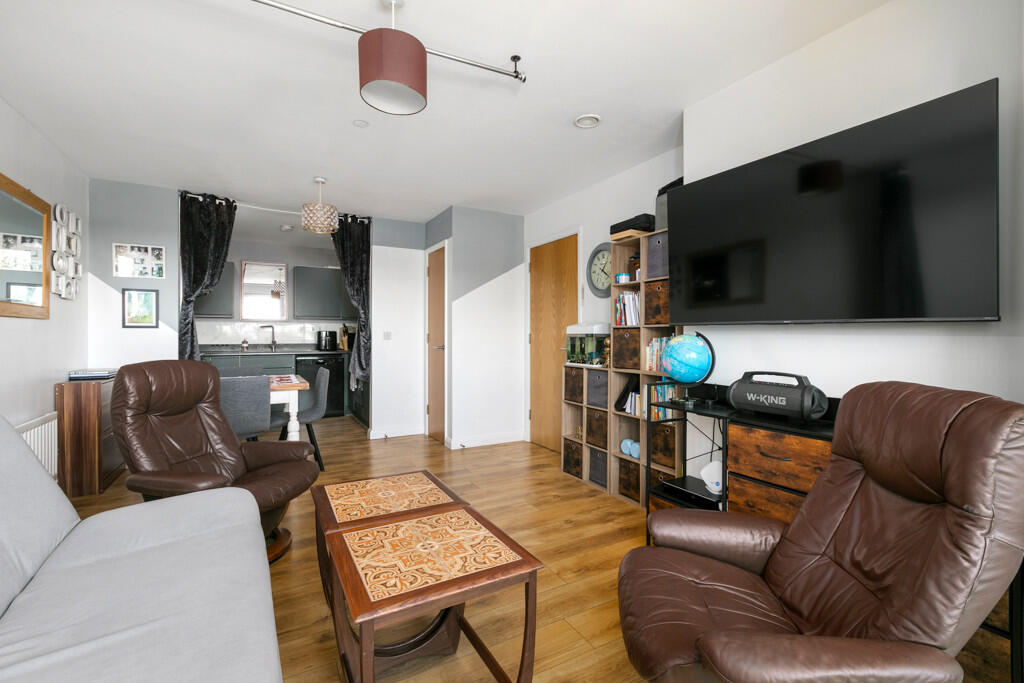 Apartment in London - View 4