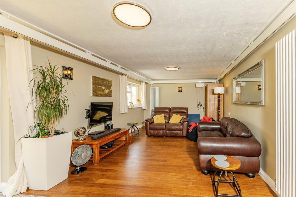 House in Reading - View 4