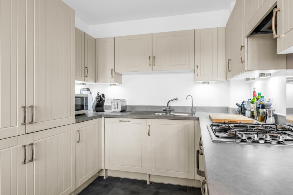 Additional image 6 of Queens Avenue, Welwyn Garden City, Hertfordshire, AL7