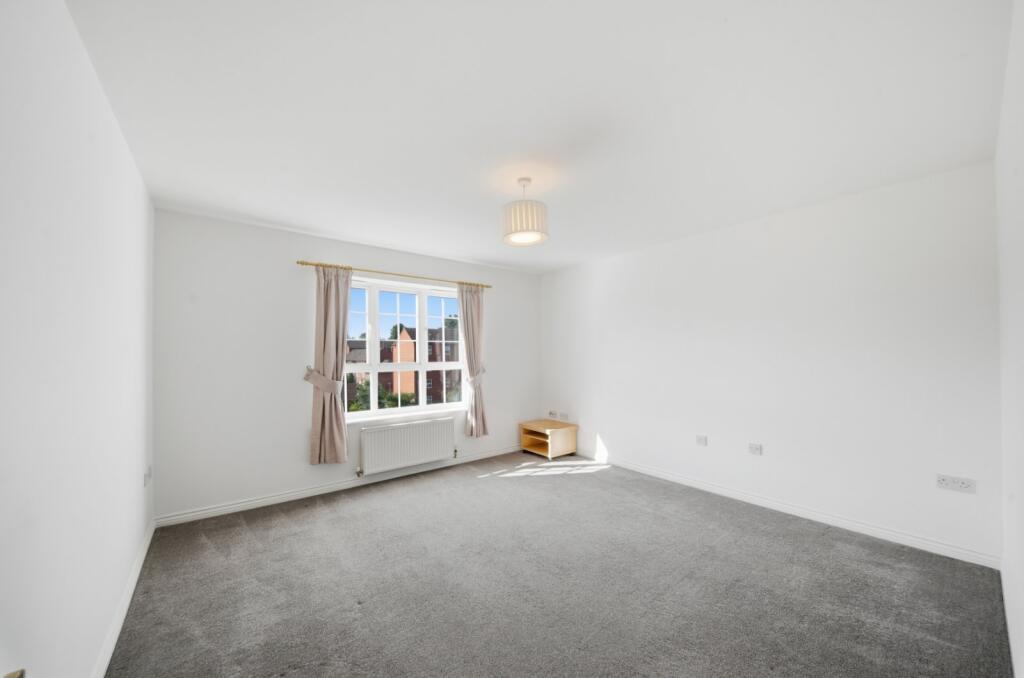 Apartment in Rushcliffe, Abbey Park - View 5