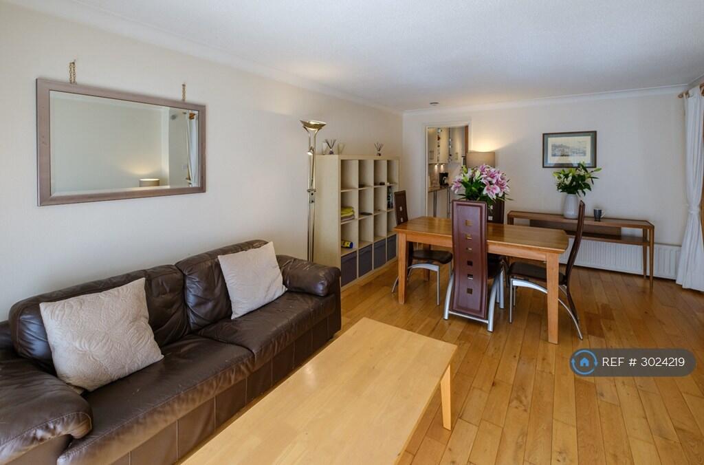 Apartment in London - View 3