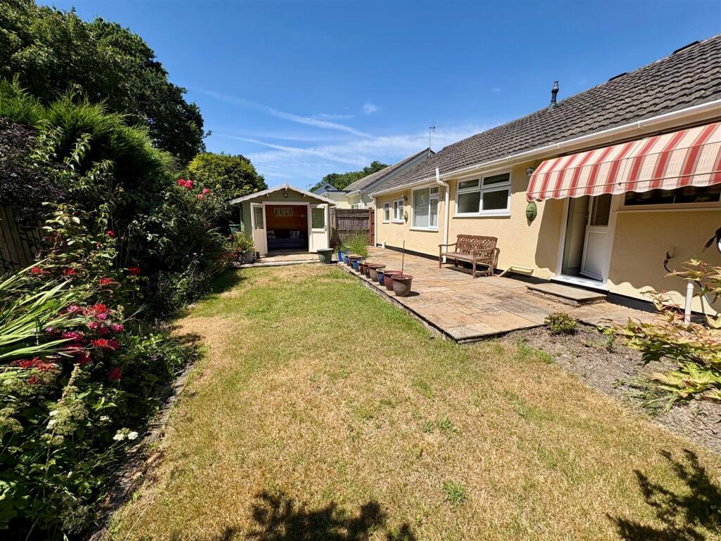 House in Ferndown, Tricketts Cross - View 2