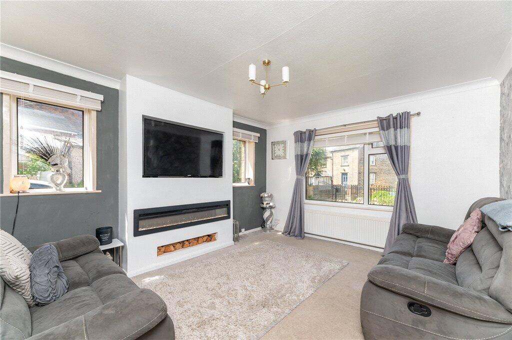 House in Bradford, Sandy Lane - View 2