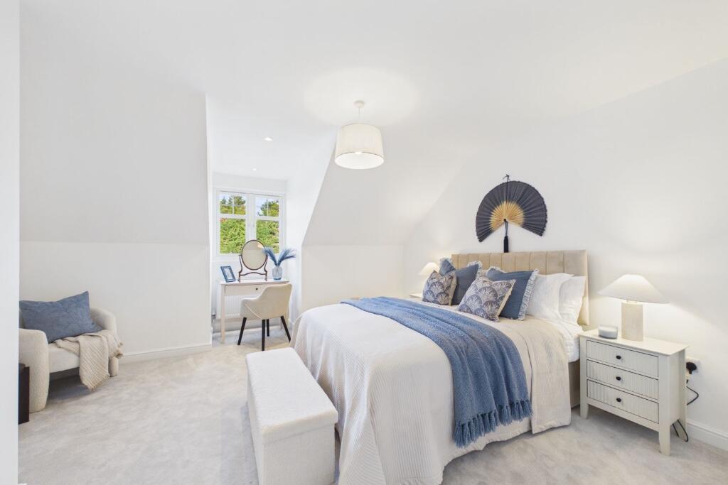 3-bed semi-detached on Woodmansterne Lane,
London,
SM6, £750,000