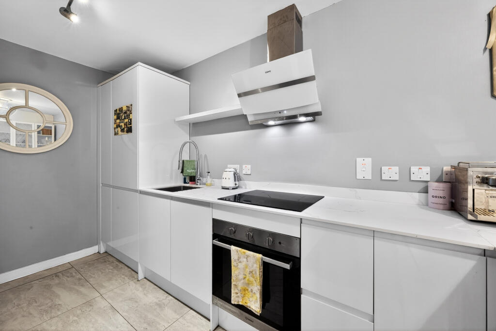 Apartment in London - View 3