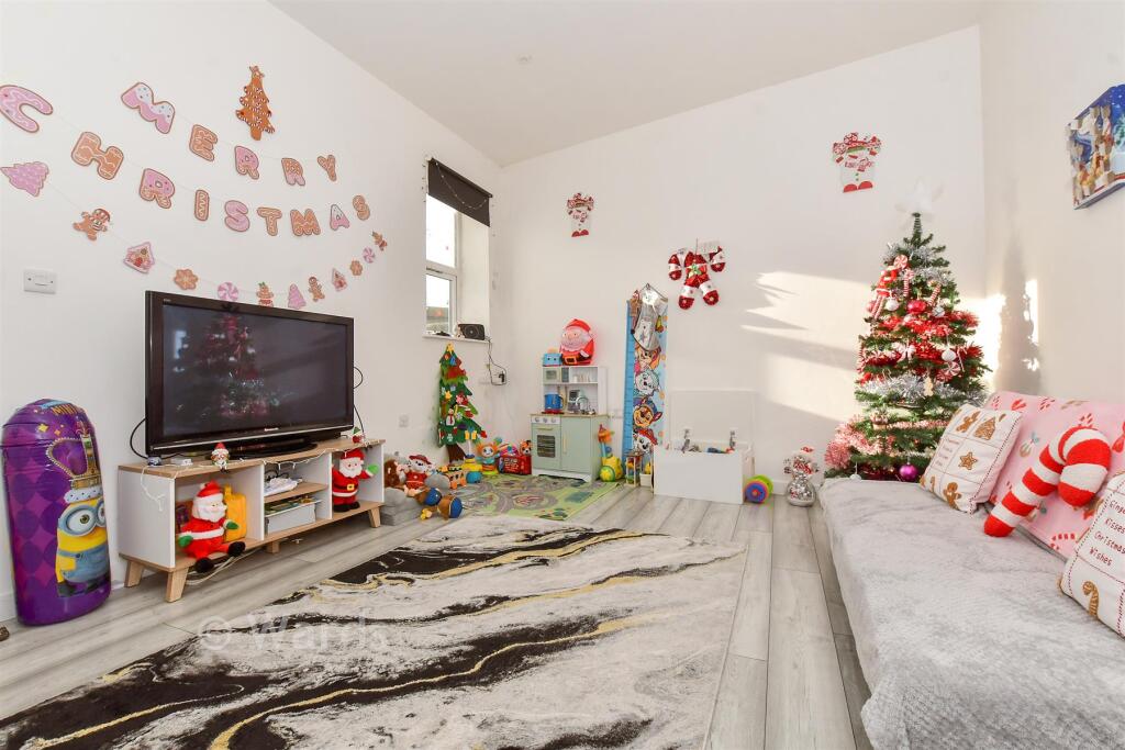 Main image of property: Broomfield Crescent, Folkestone, Kent