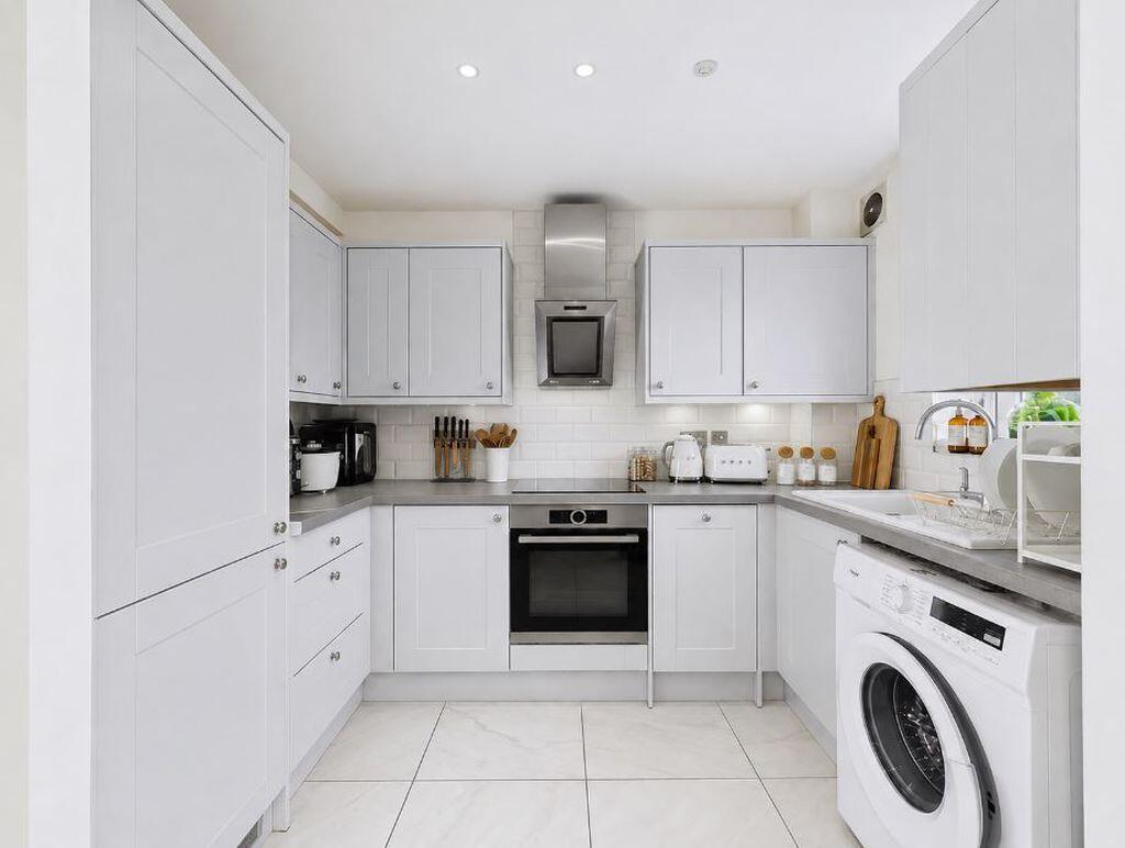 House in Romford - View 2