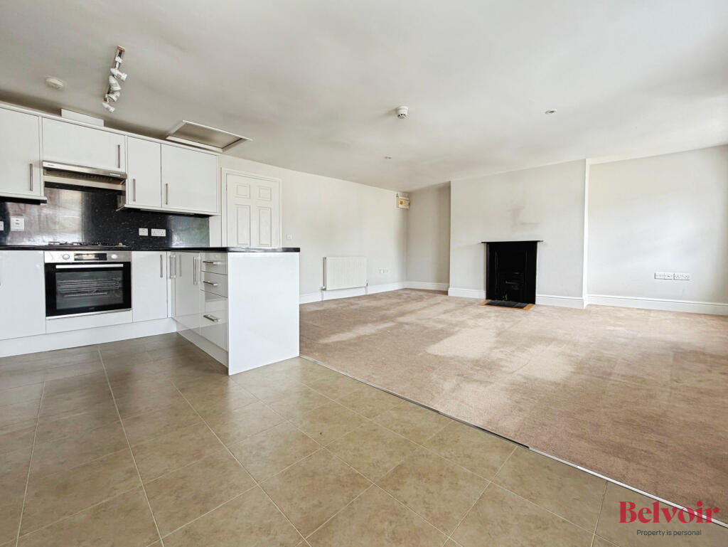Apartment in Gloucester - View 4