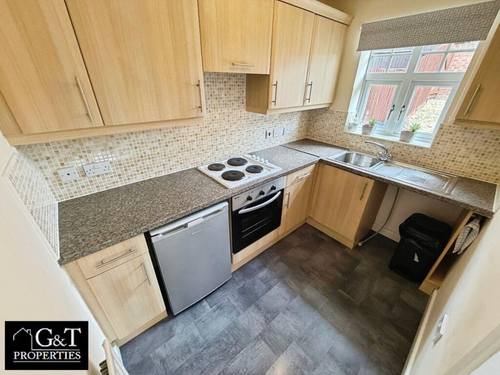House in Dudley, West Midlands - View 5