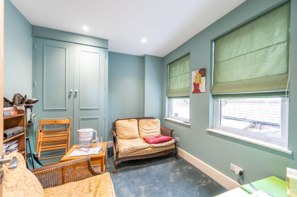 Apartment in London - More
