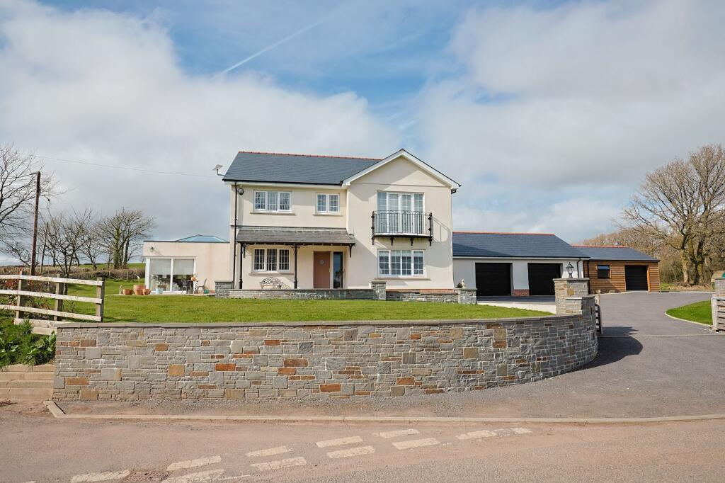 Main image of property: Pedrheol, Llanddarog, Carmarthen, SA32