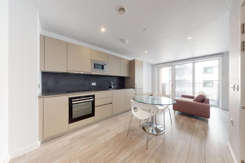 Main image of property: Park Central West