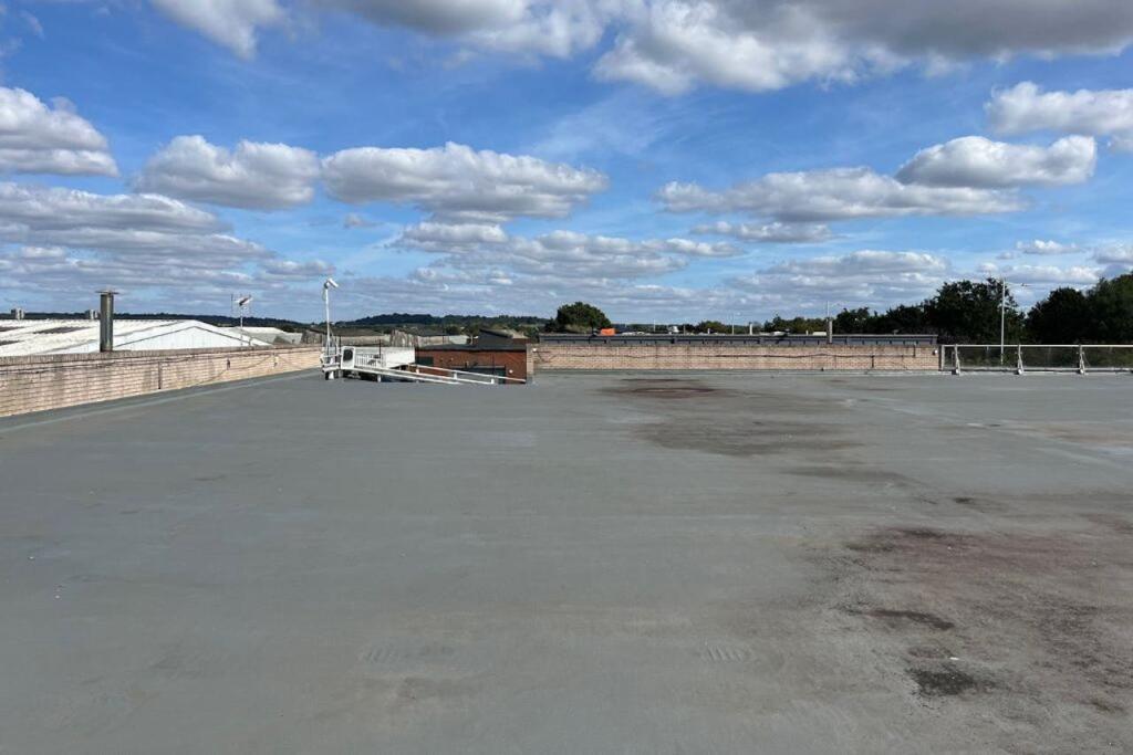 Main image of property: Open Storage/Car Park, 181 Forest Road, Hainault, IG6 3HZ
