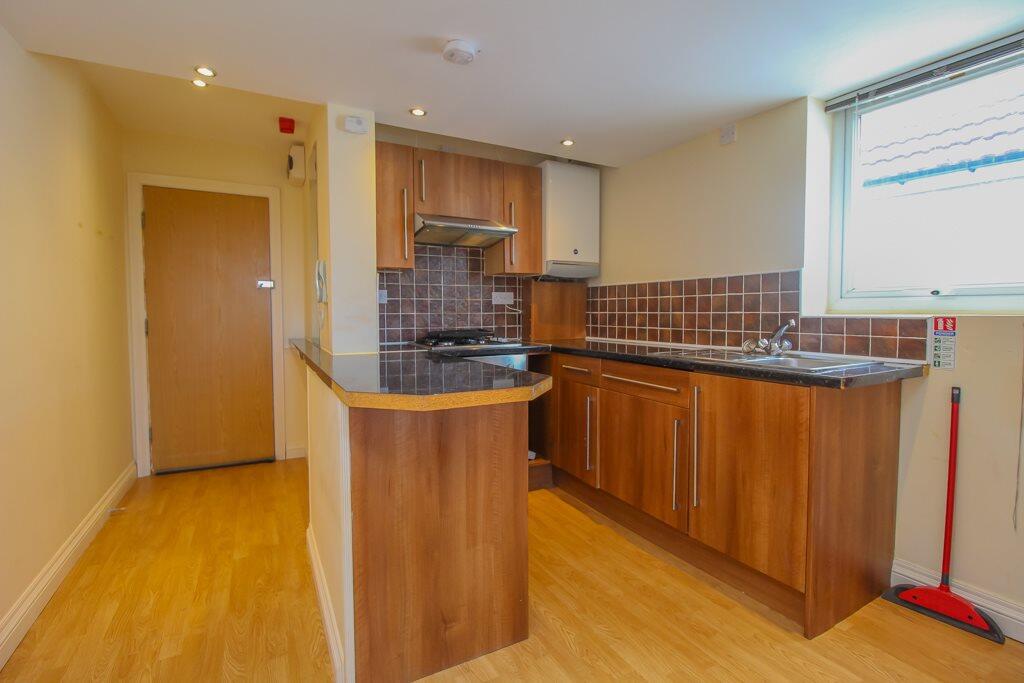 Monthermer Rd, Roath, Cardiff - View 3
