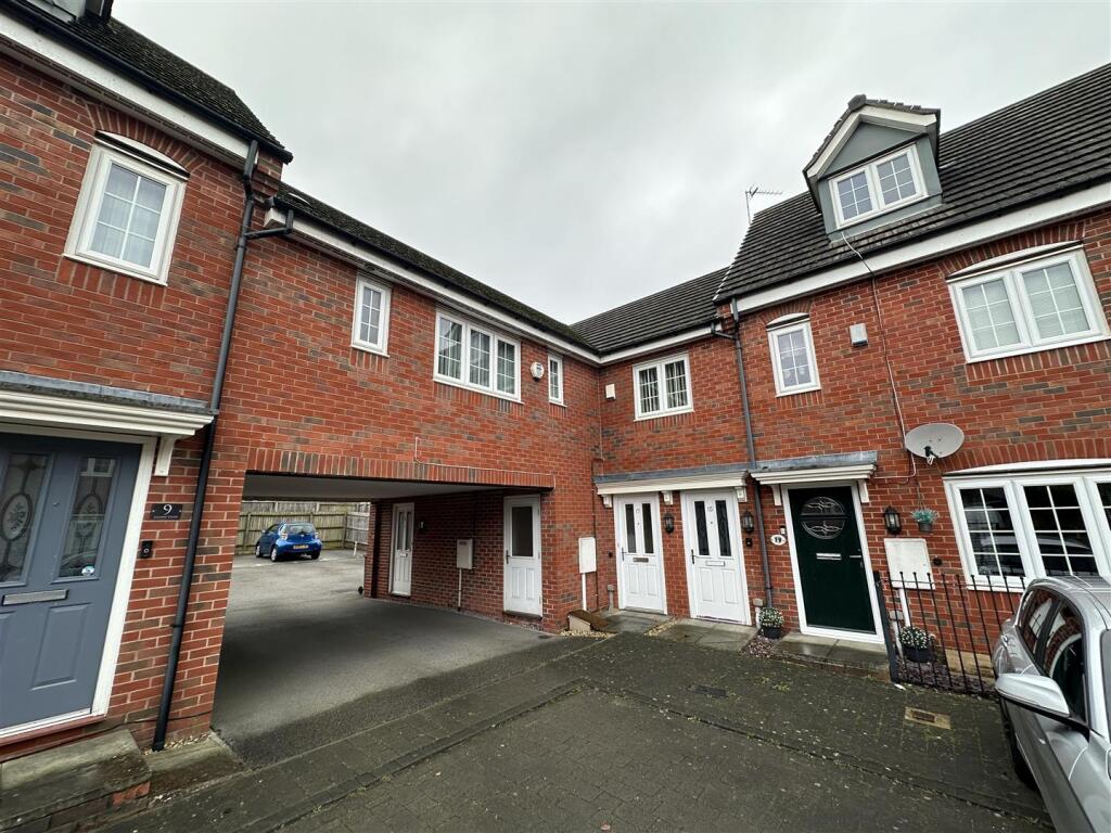 Apartment in Ashfield, Sutton in Ashfield, Dalestorth - View 2