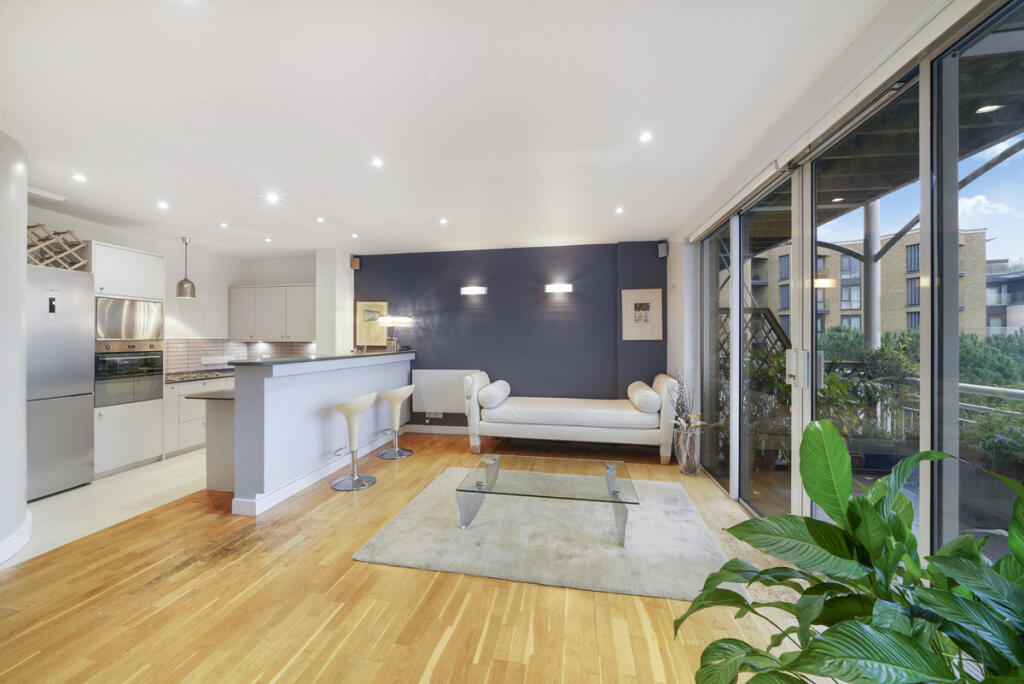 Main image of property: Kew Bridge Road, London, TW8