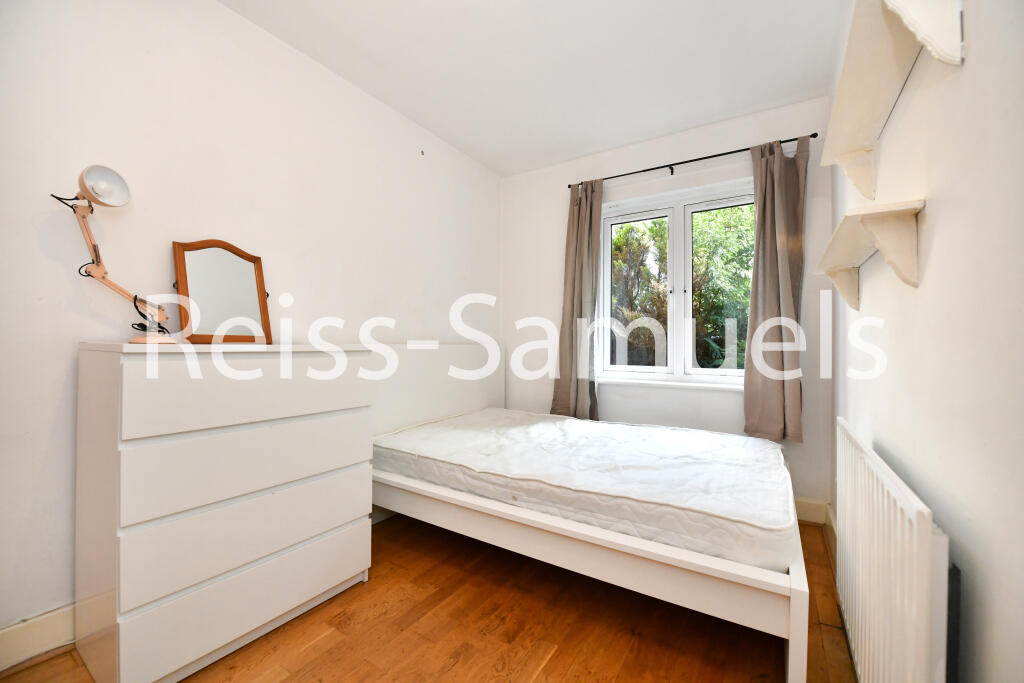 6 bedroom town house for rent