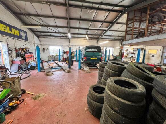 Vondy's Garage