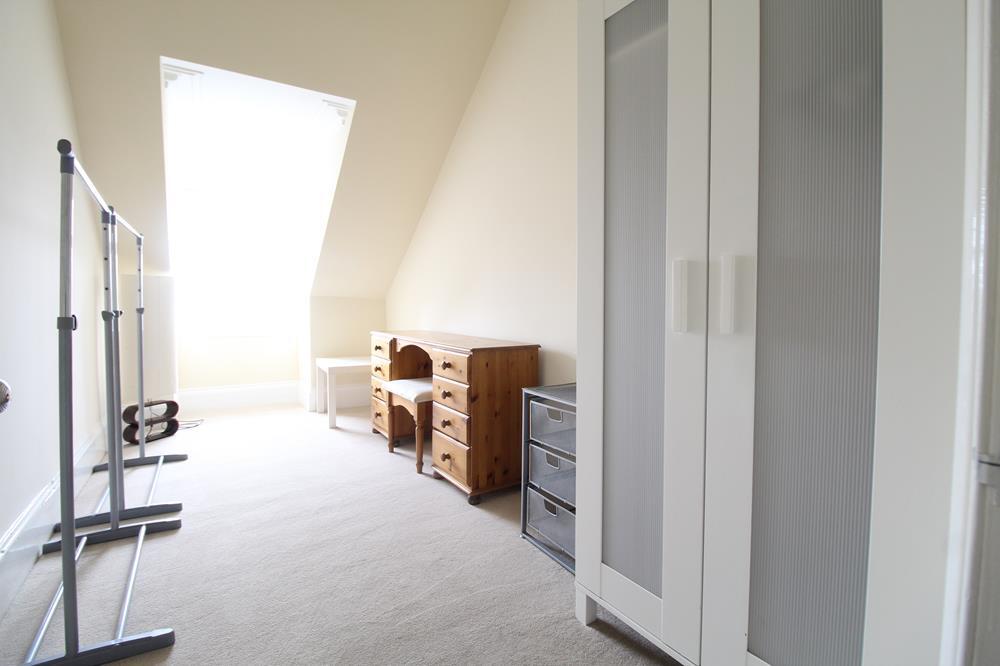 Additional image 9 of Elmfield  Avenue, top floor,