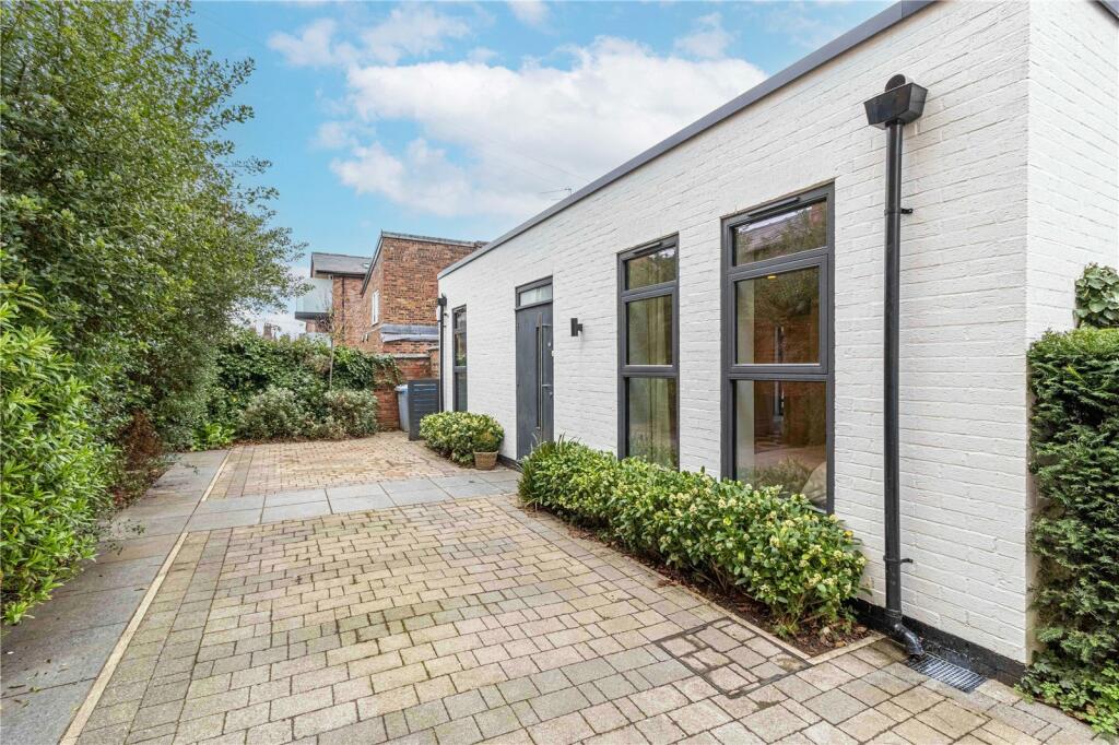 Main image of property: Osbourne Place, Altrincham, Cheshire, WA14