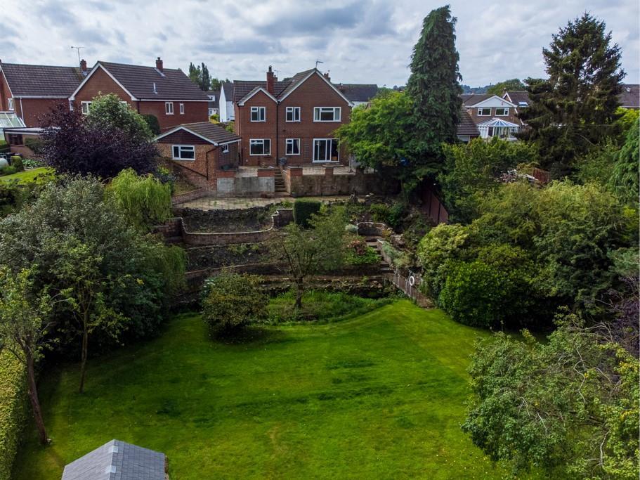 4-bed detached on Repton Road, Hartshorne, Swadlincote, £650,000