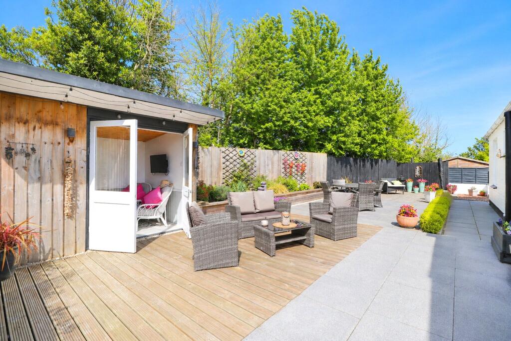 Rickards Green, Abbotsham, Bideford, Devon, EX39 photo 4