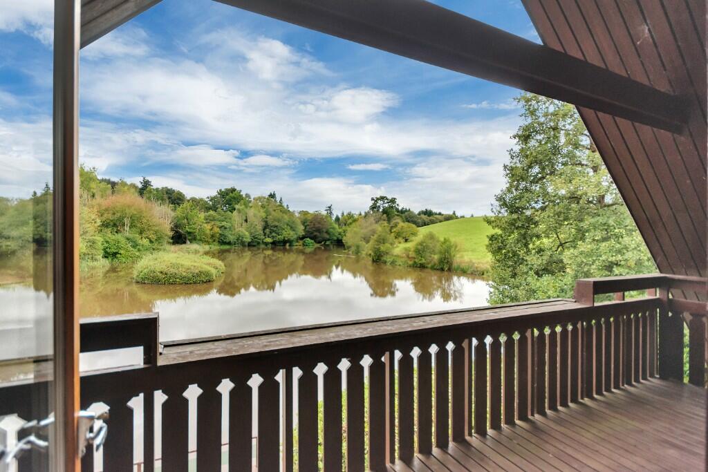 Gold Y Gors & Pencerrig Lake, Builth Wells, Powys, Mid Wales, LD2 photo 4