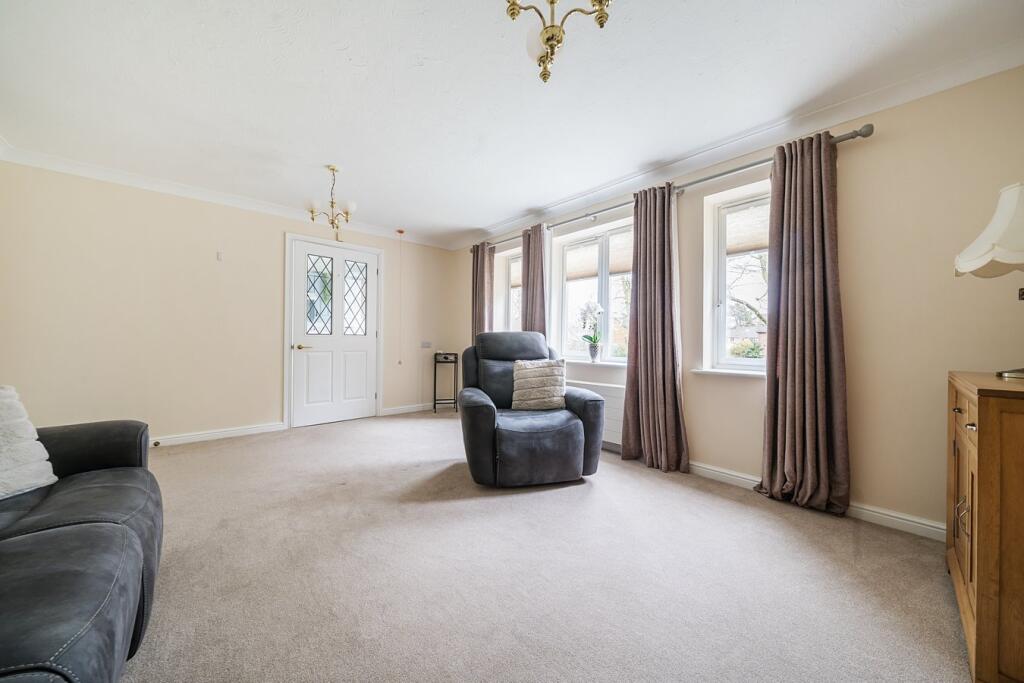 Minster Court, Bracebridge Heath, Lincoln, LN4 photo 4