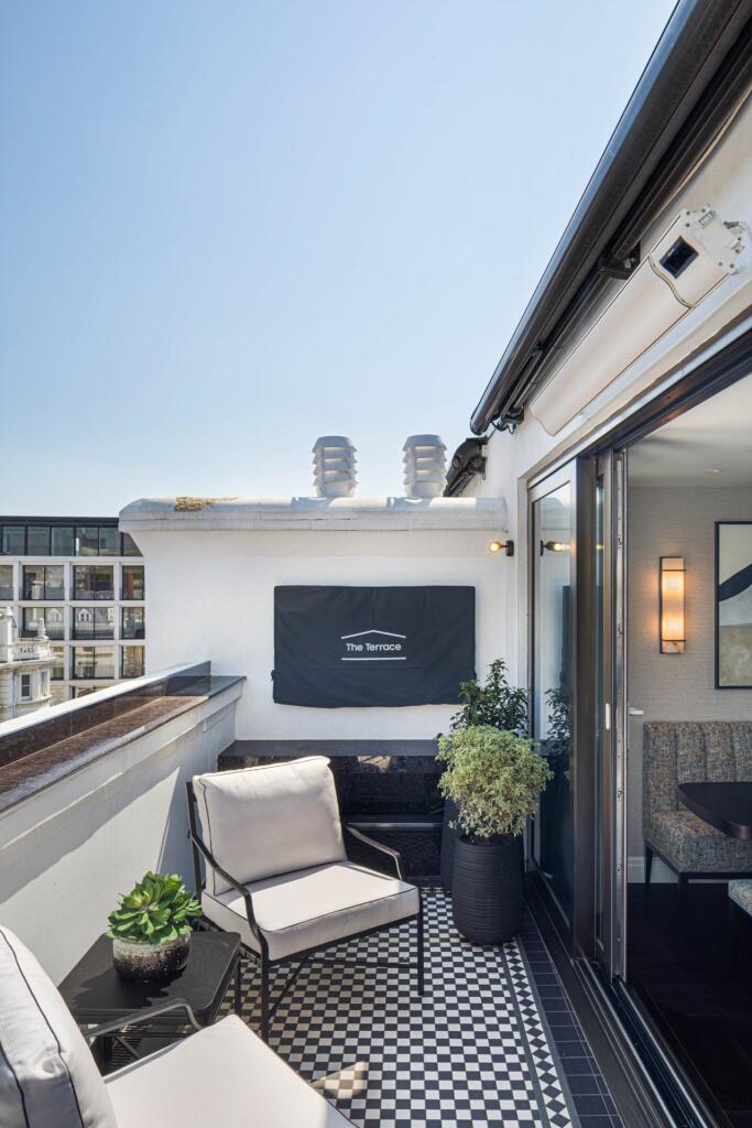 3 bedroom penthouse for rent