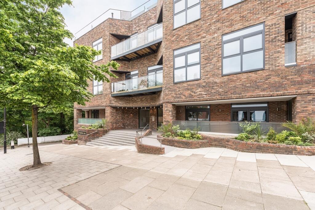 Apartment in London - View 5