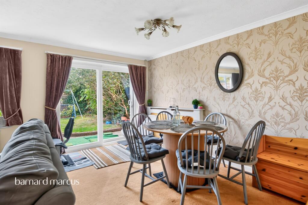 House in Reigate and Banstead, Surrey - View 5